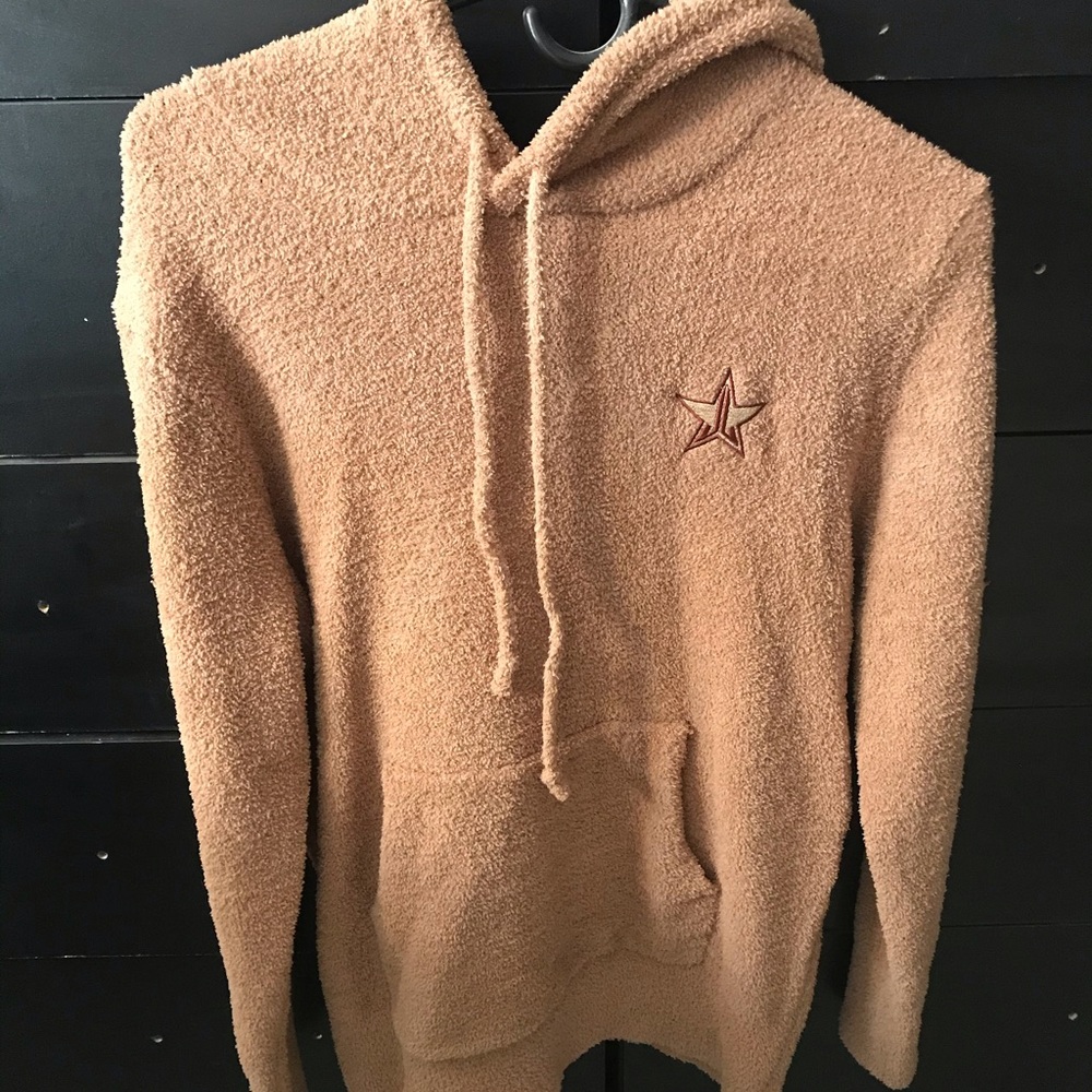 Jeffree Star tan sweater